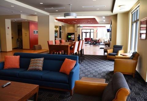 ทาวน์เพลส สวีท ลอว์เรนซ์ ดาวน์ทาวน์ Hotel ภายนอก รูปภาพ